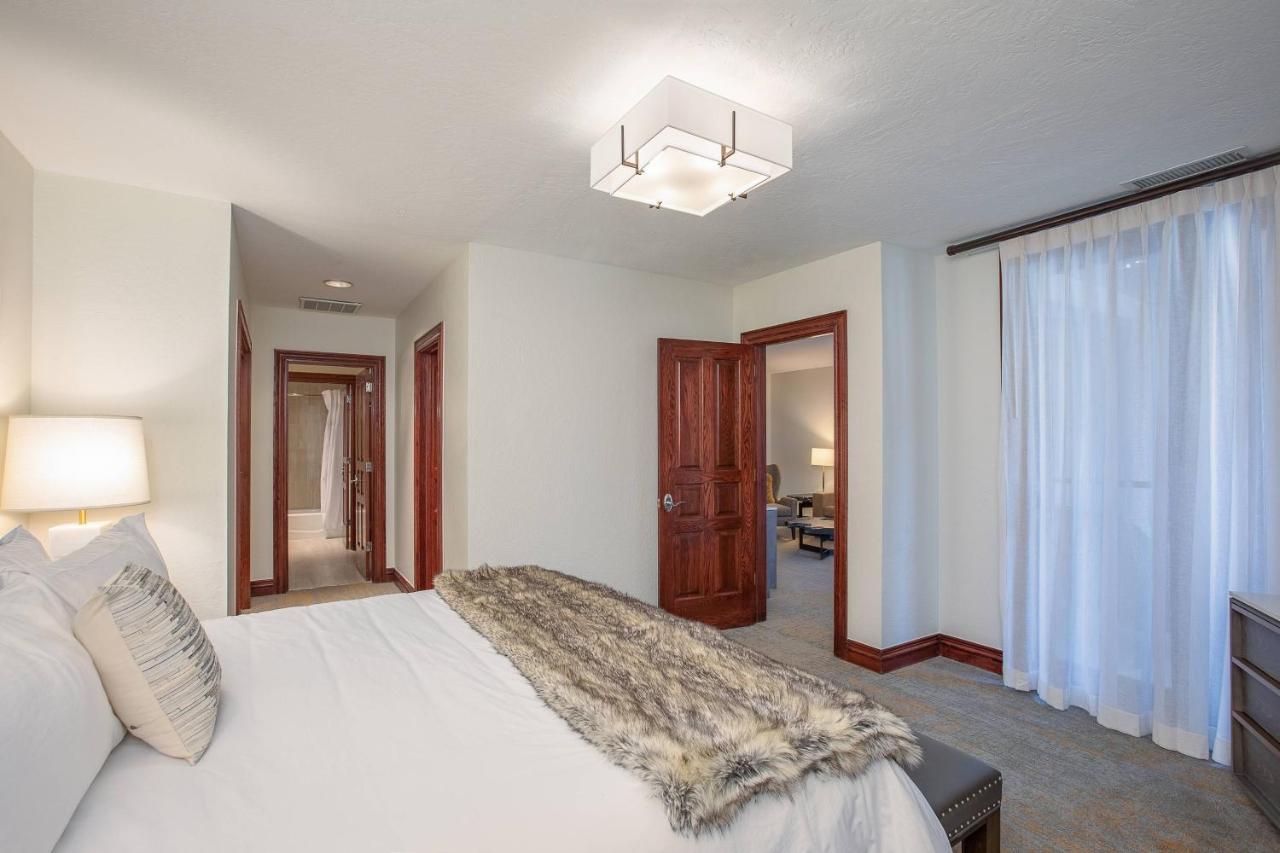 Lodge, Autograph Collection Hotel 4*