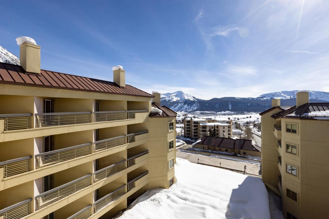 Hotel Elevation &
