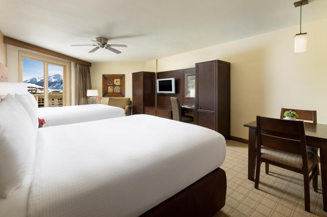 Elevation & Hotel 4*