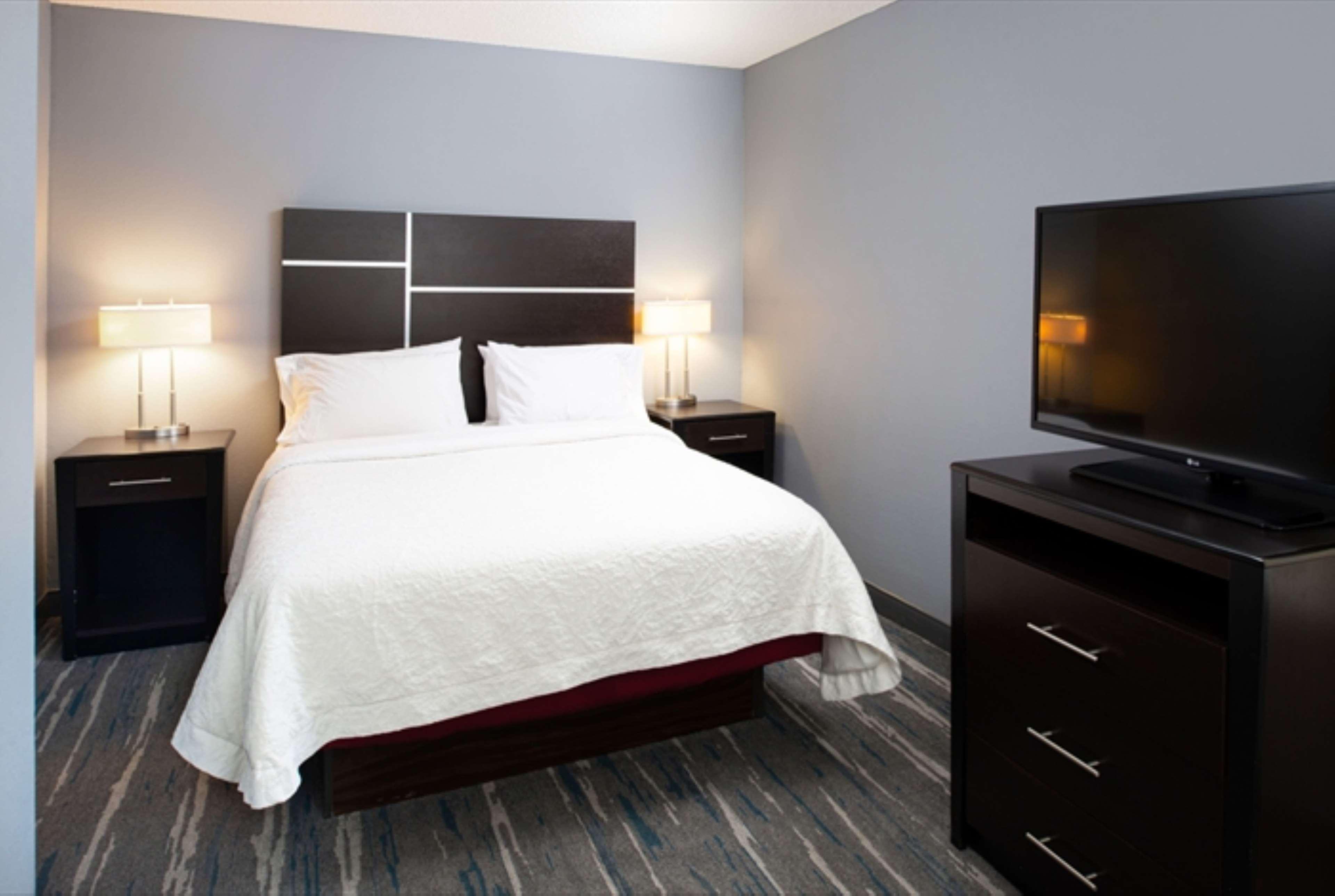 Hotel Hampton 3*
