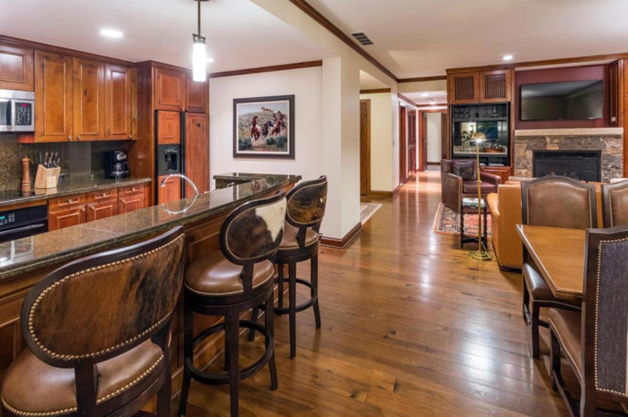 The Ritz-carlton, Ski-in/ski-out 3br In Highlands W/ Ski/mall View 8210 Holiday home