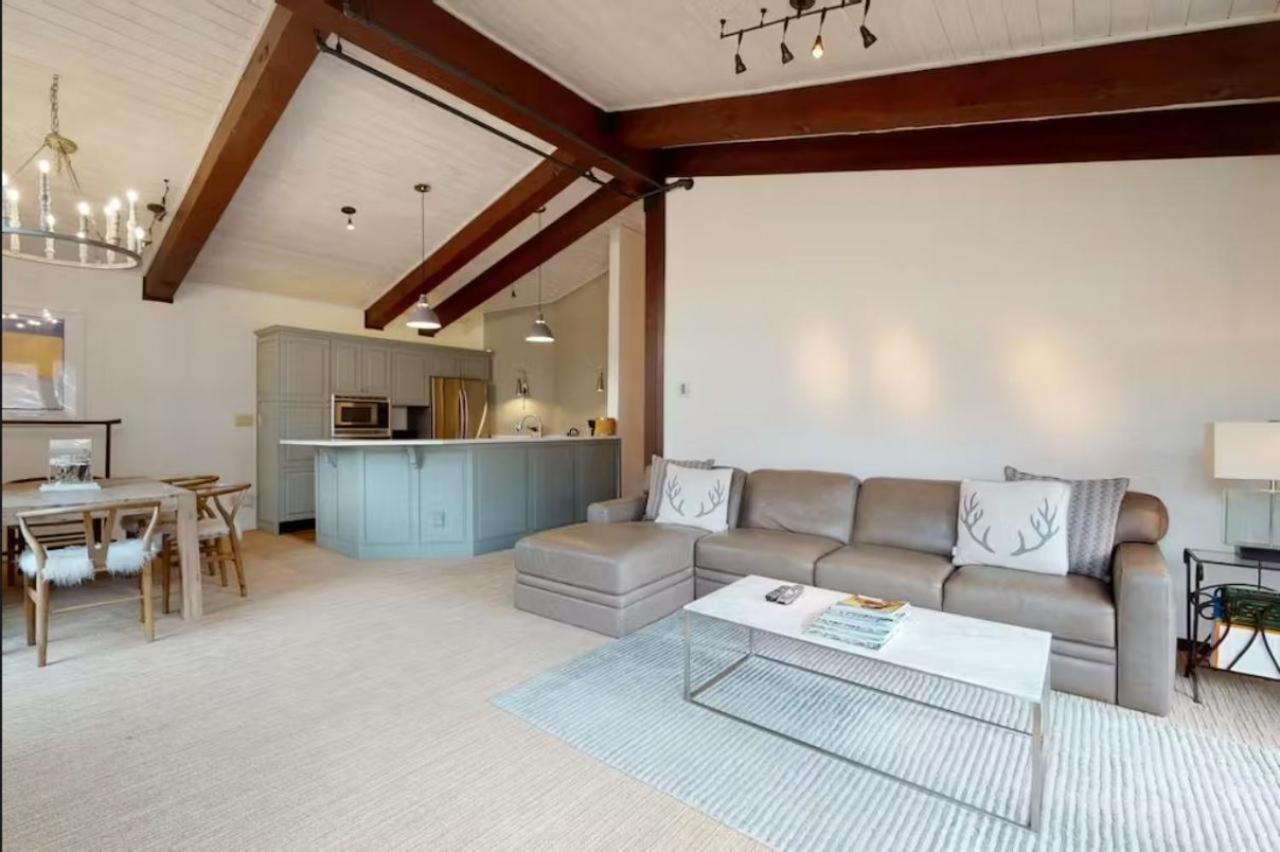 Enclave 309, Snowmass Ski-in/ski-out W/shared Pool/hot Tub/private Washer/dryer/gym/wifi Holiday home Snowmass Village