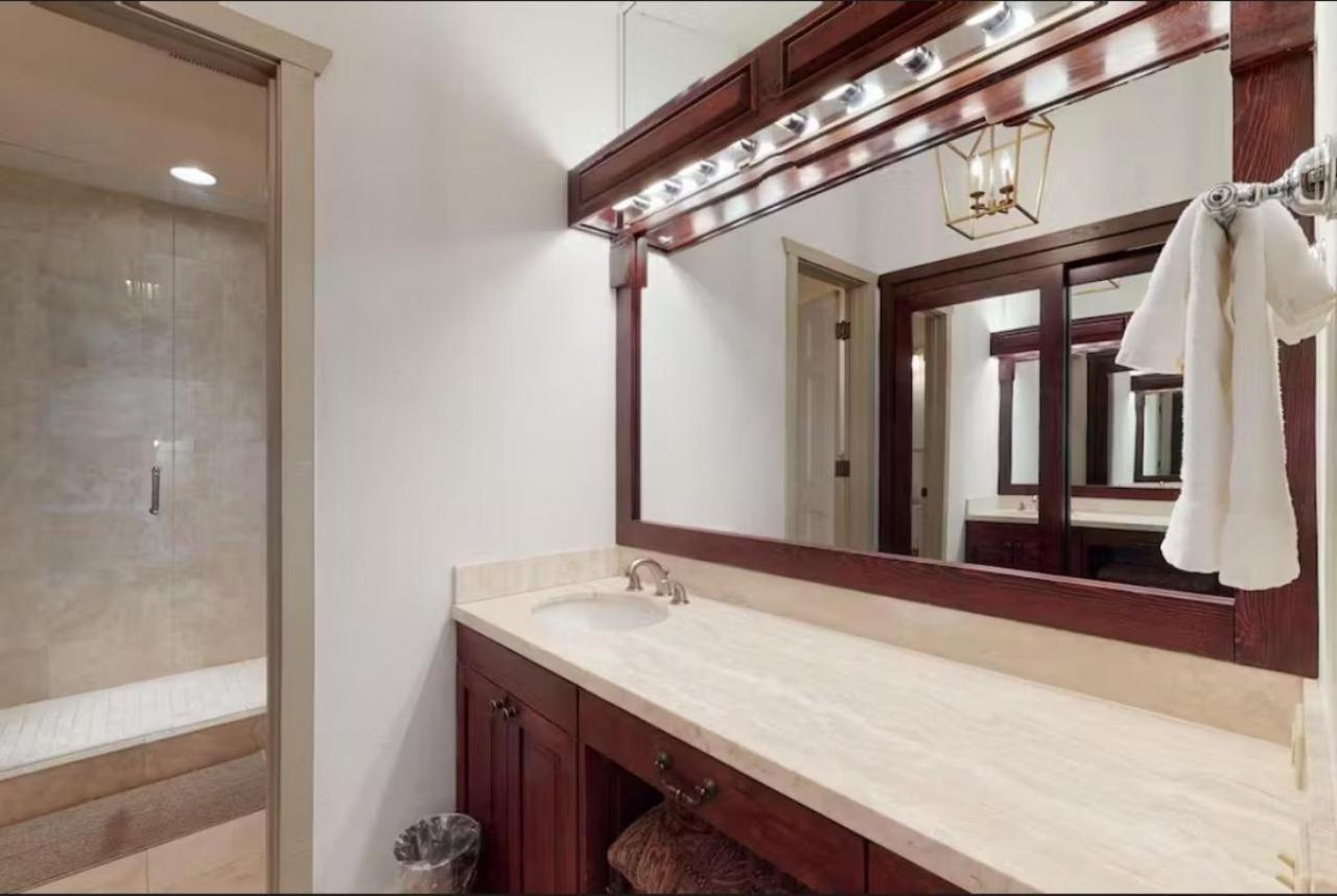 Holiday home Enclave 309, Snowmass Ski-in/ski-out W/shared Pool/hot Tub/private Washer/dryer/gym/wifi