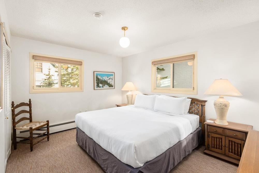 118 E. Bleeker Street Lower Level, Large Lower-level In Duplex With Private Deck Aspen