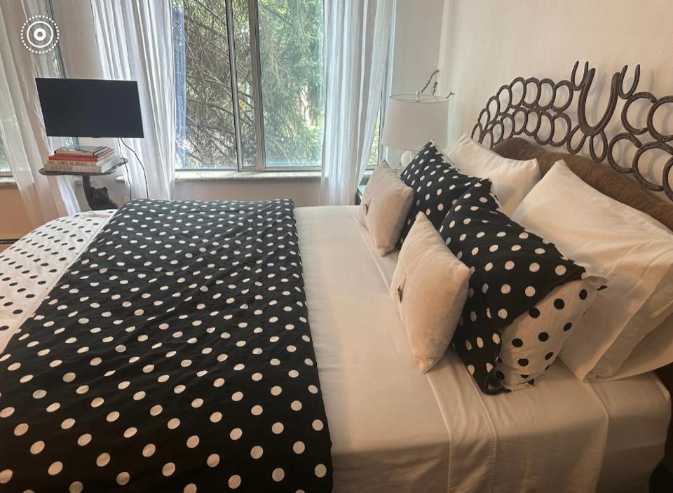 Apartment Perfect Inside Downtown Location! Romantic 1300 Ft, 4 Blocks Or 396 M, To Ajax Or Mountain