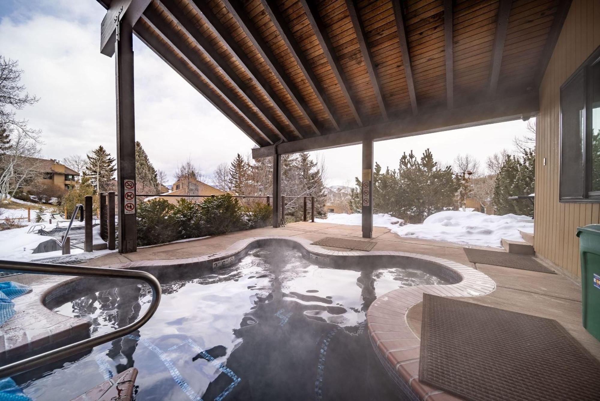 New Listing Just Renovated 3br 3ba Apartment
