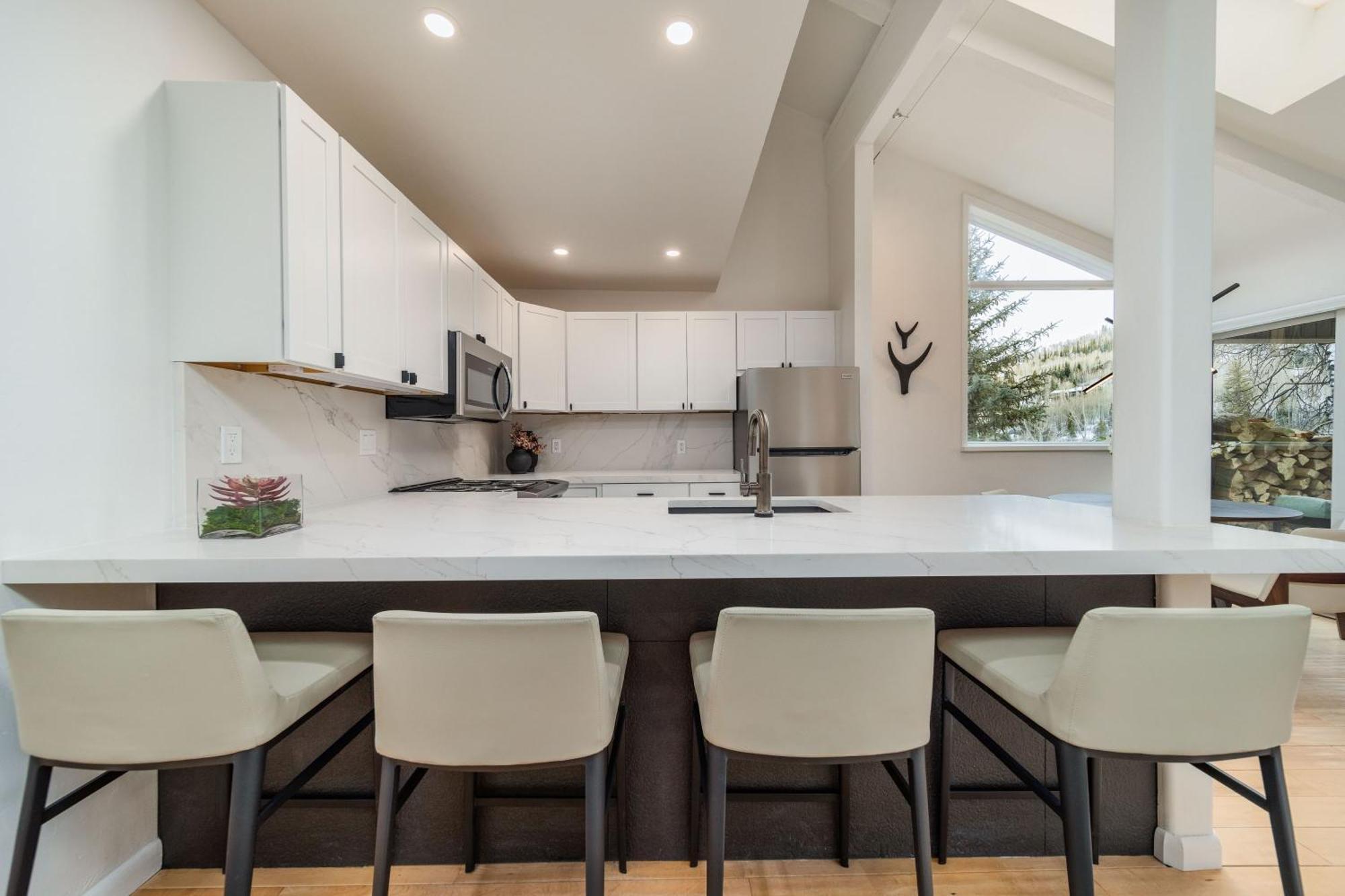New Listing Just Renovated 3br 3ba Snowmass Village