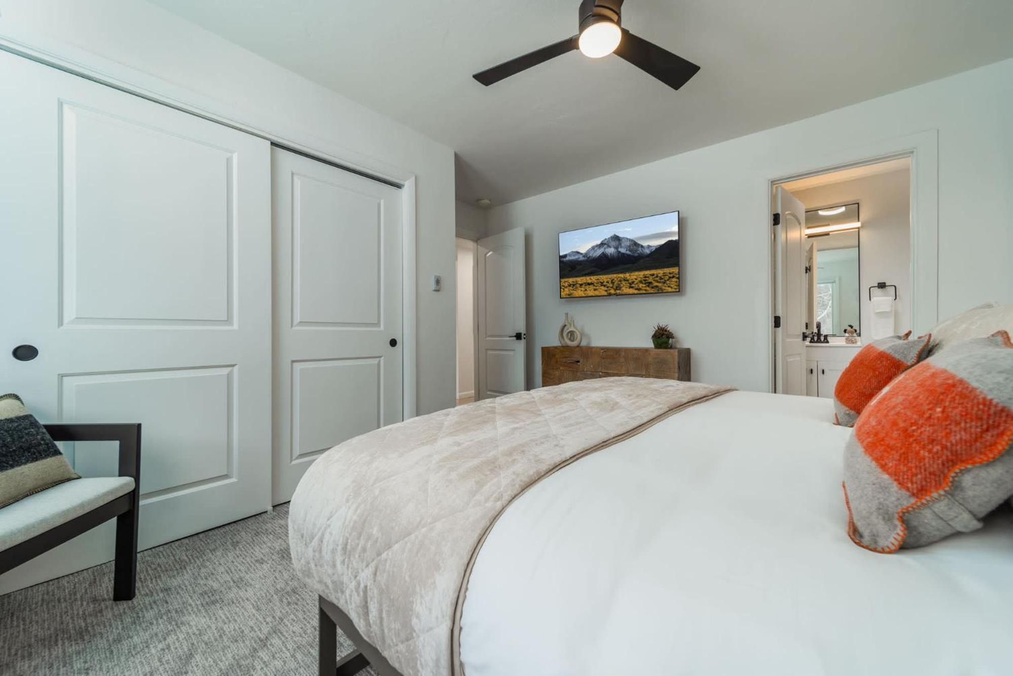 Apartment New Listing Just Renovated 3br 3ba *