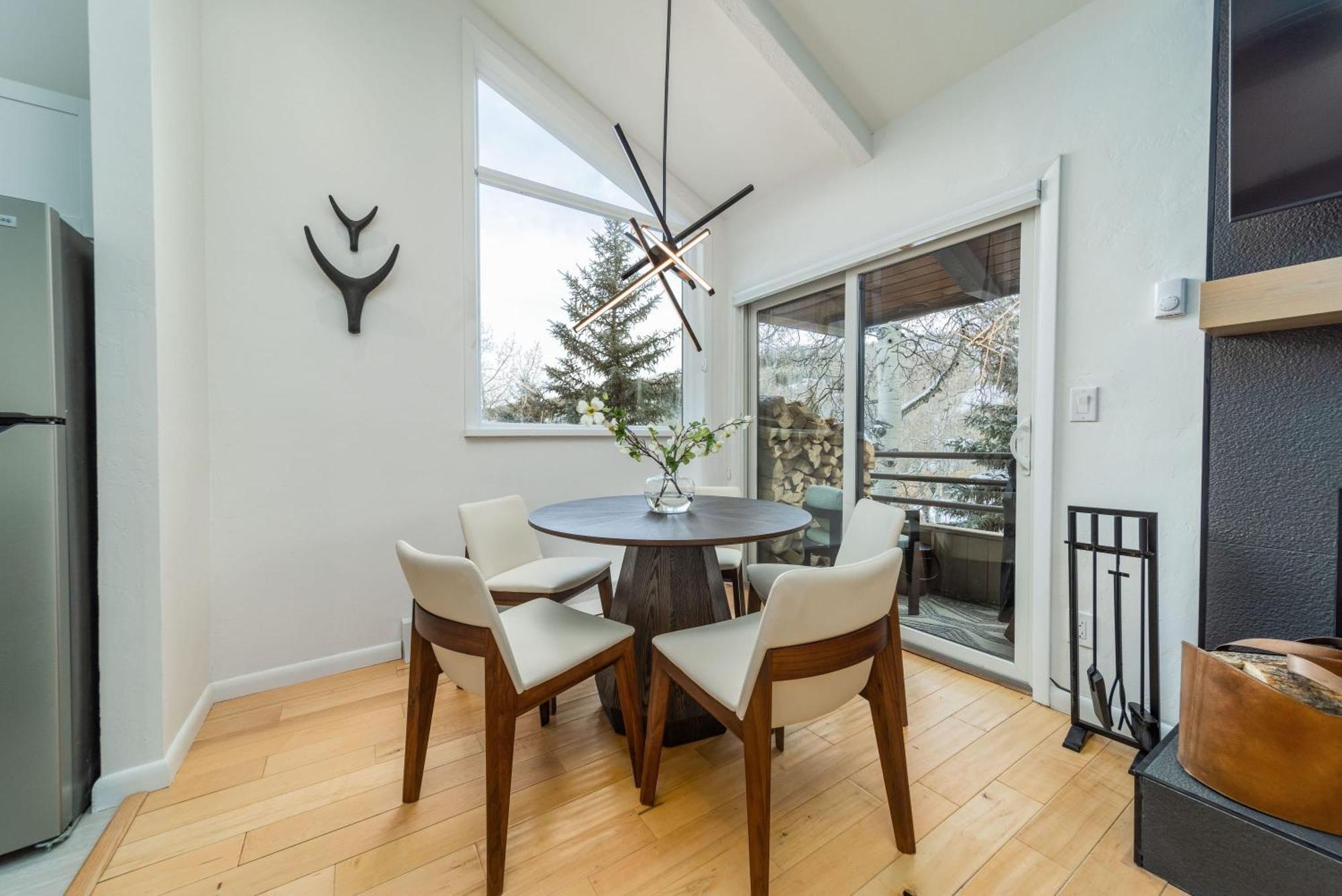 New Listing Just Renovated 3br 3ba Snowmass Village