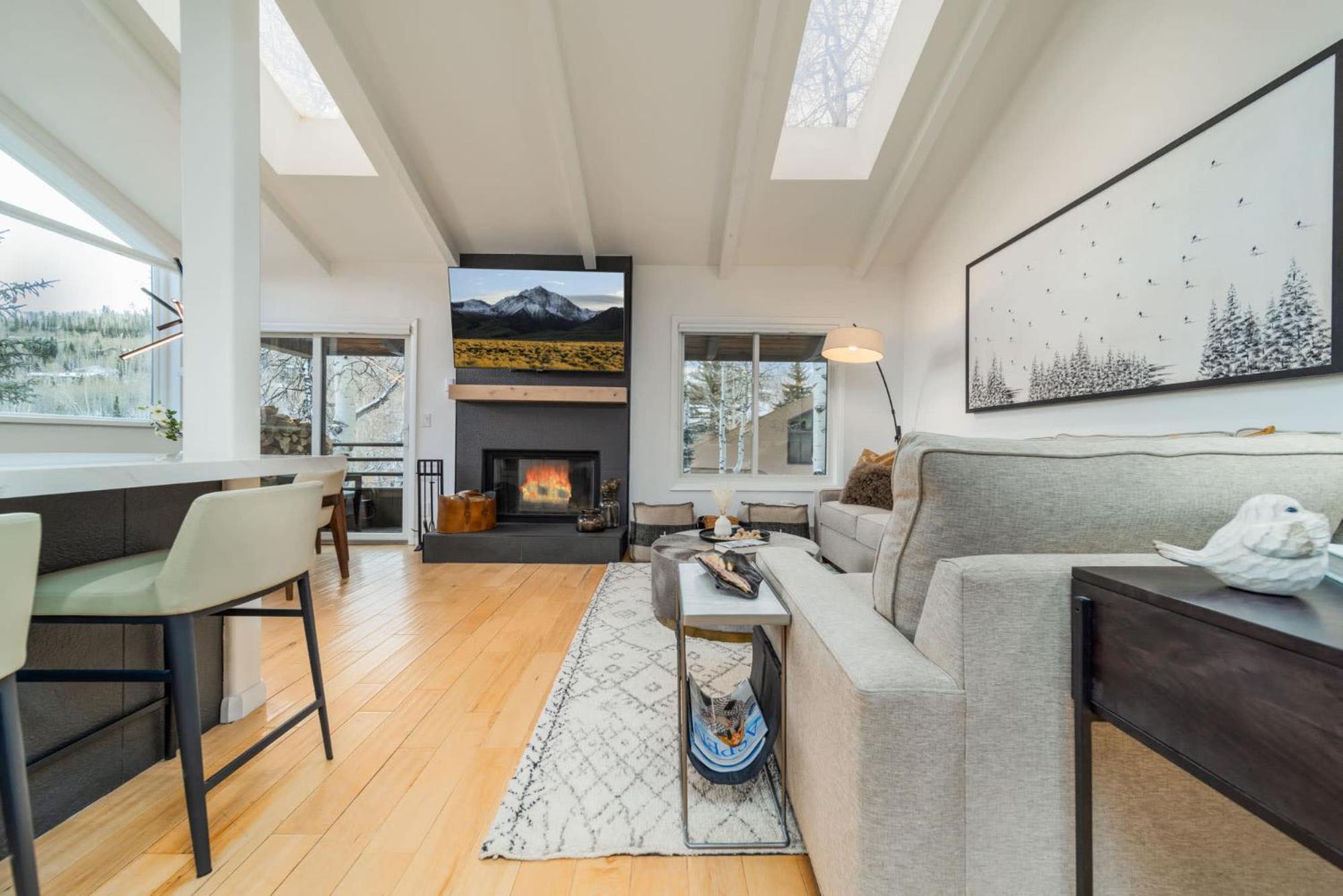 New Listing Just Renovated 3br 3ba Snowmass Village