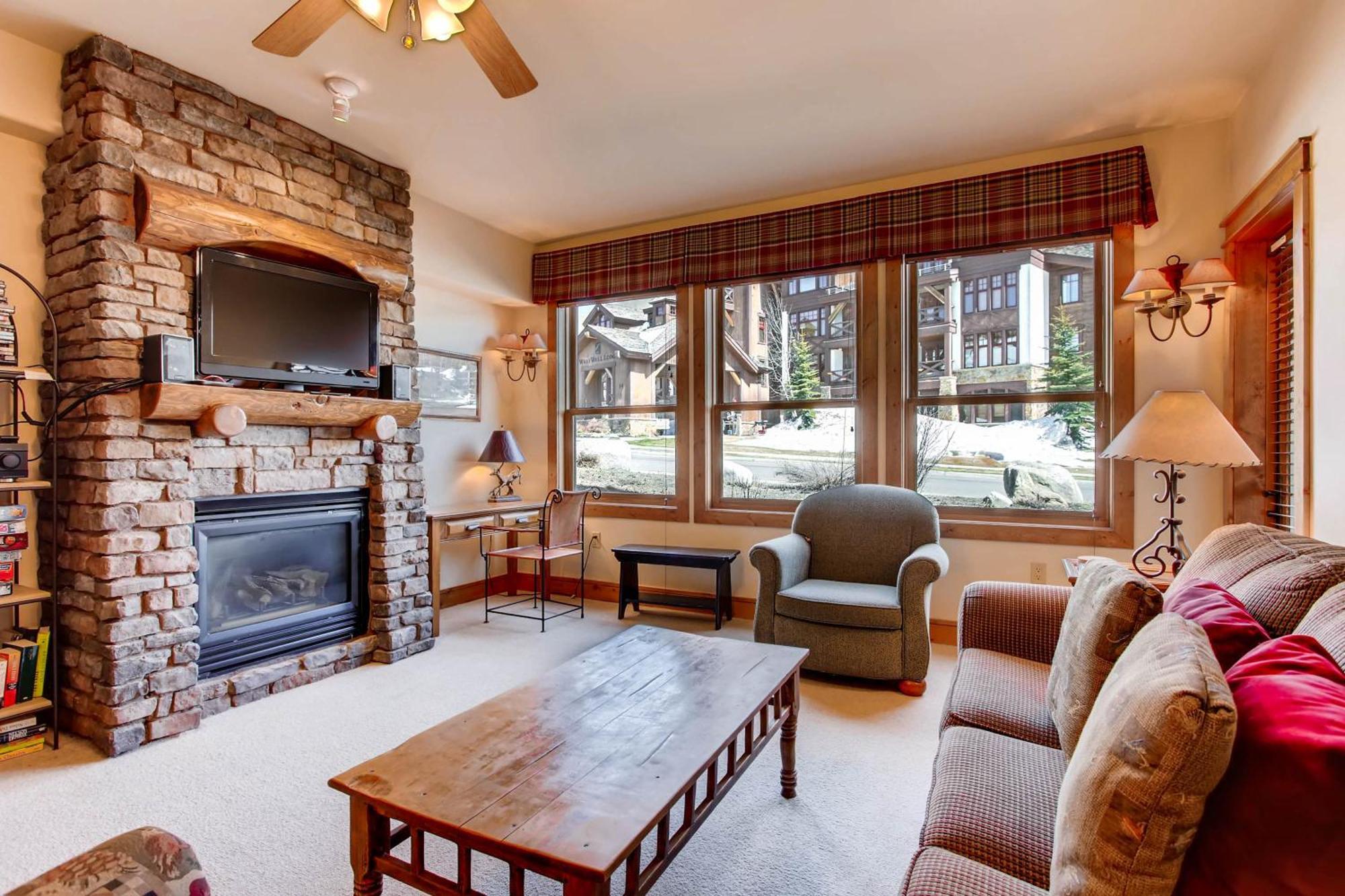 Resort The Plaza By Crested Butte Mountain