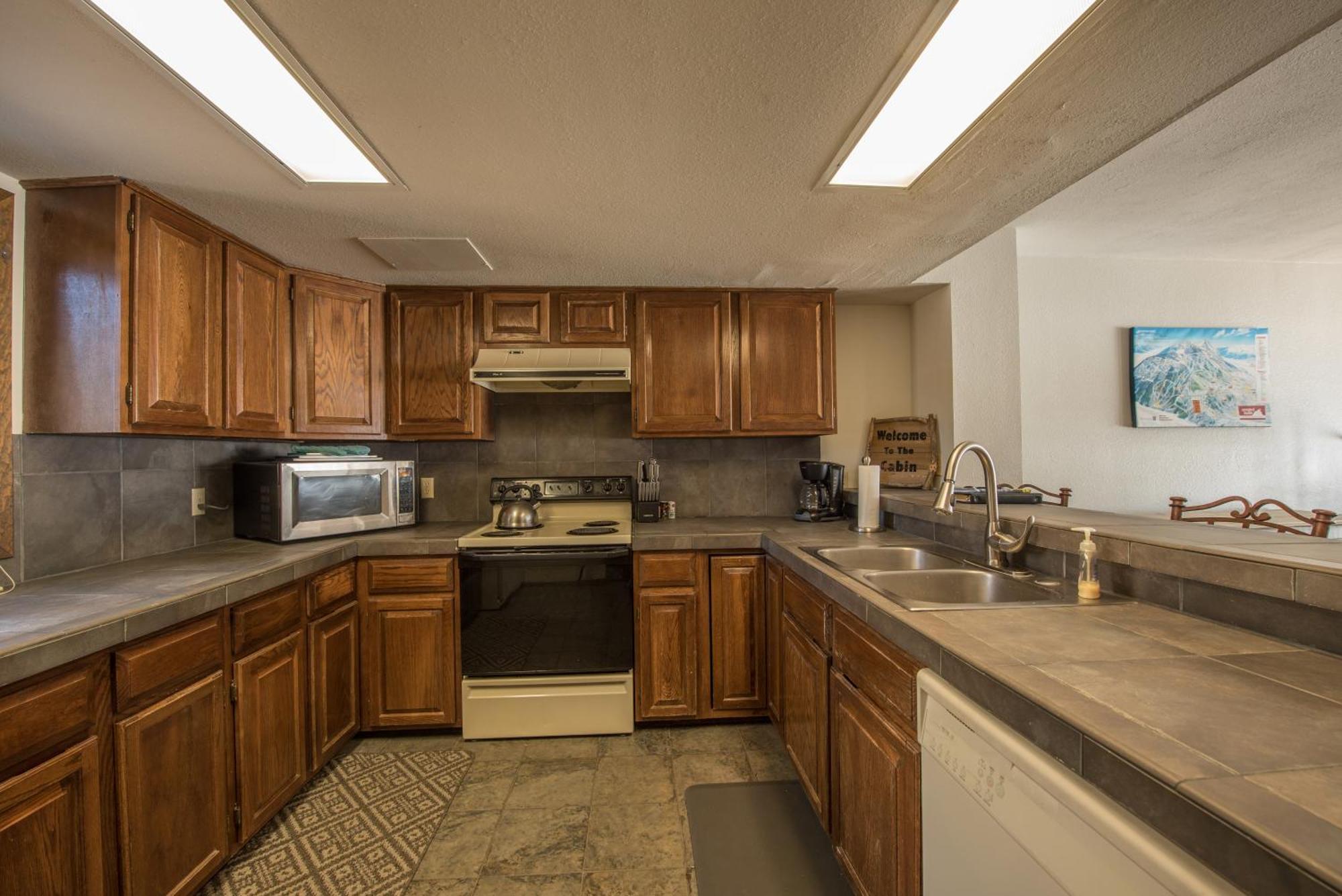 Resort The Plaza By Crested Butte Mountain 3*