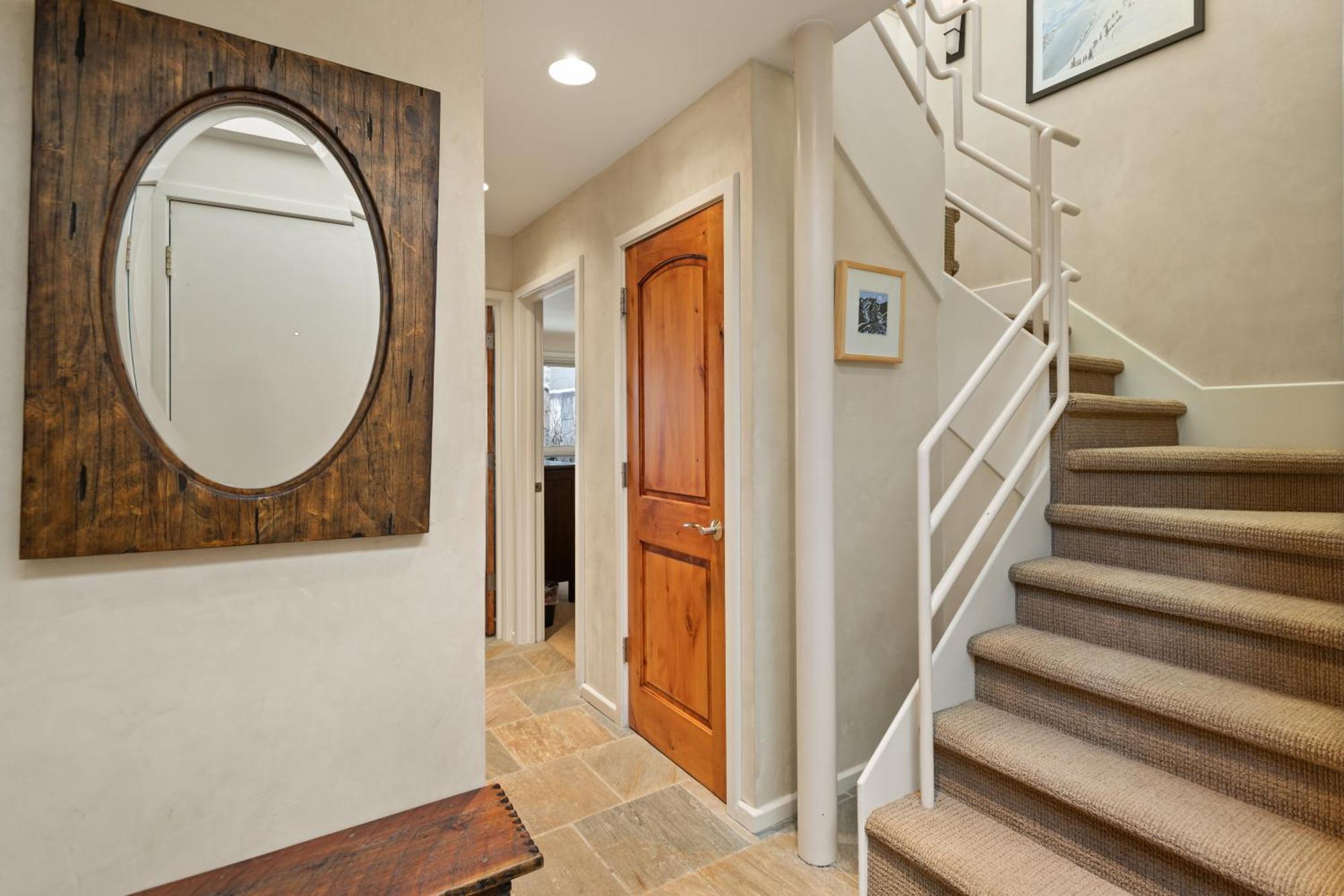 Spring Street Unit 629, 2br W/ Mountain Views And Door Step Access To Shops & Restaurants * Aspen