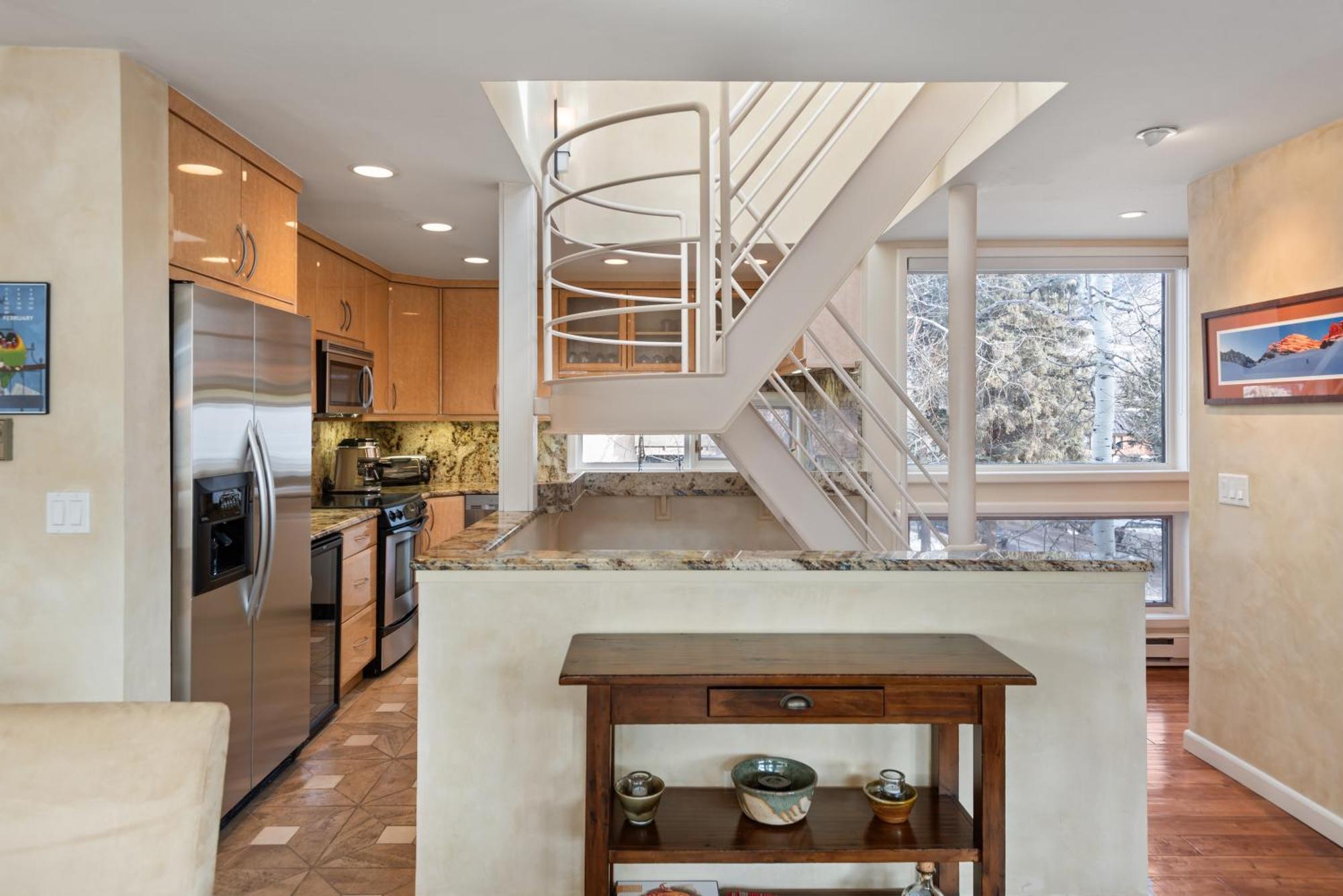 Holiday home Spring Street Unit 629, 2br W/ Mountain Views And Door Step Access To Shops & Restaurants *