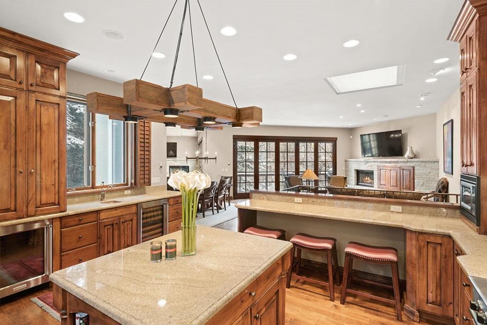 315 Park Avenue, Luxury Townhouse With River Views In Holiday home Aspen