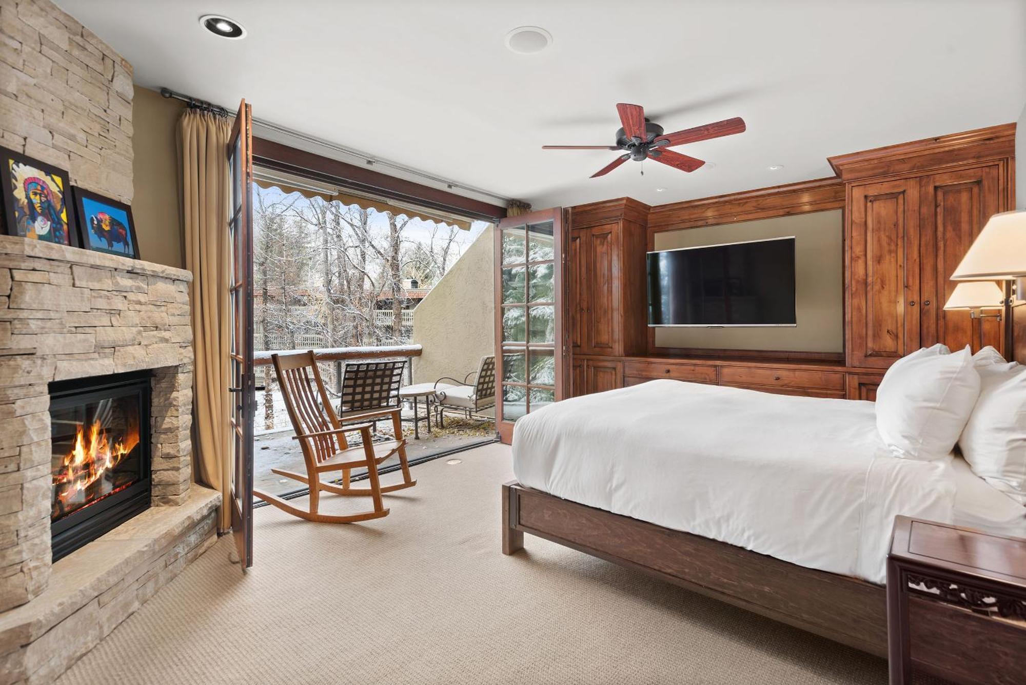 315 Park Avenue, Luxury Townhouse With River Views In *