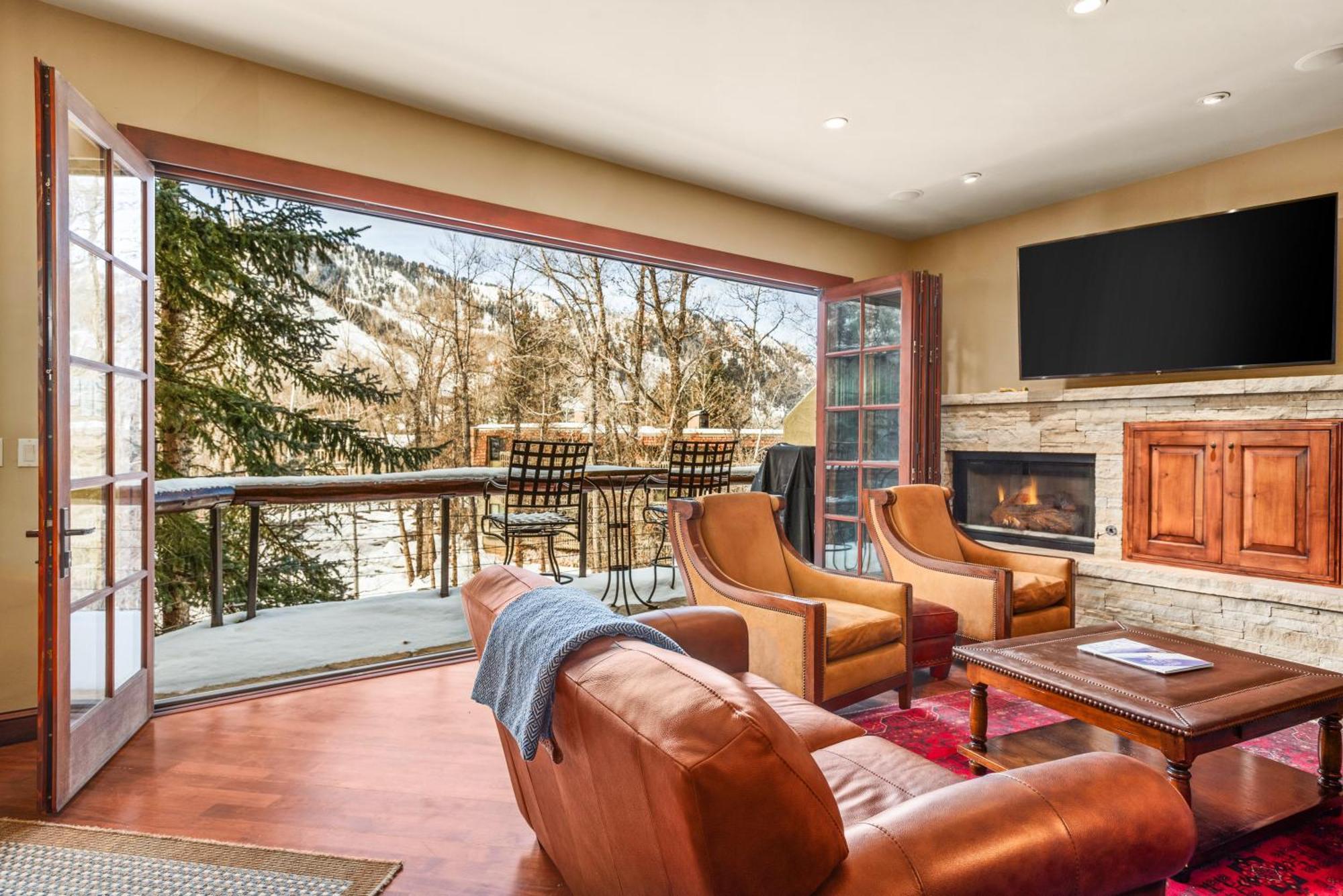 315 Park Avenue, Luxury Townhouse With River Views In Holiday home