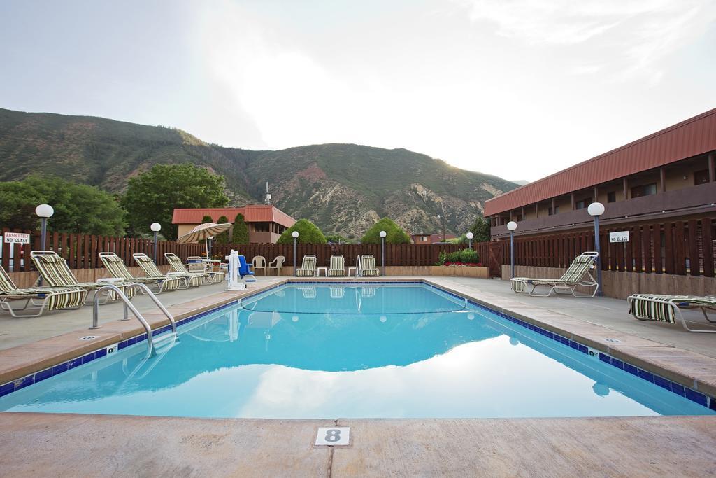 Inn Cedar 3*