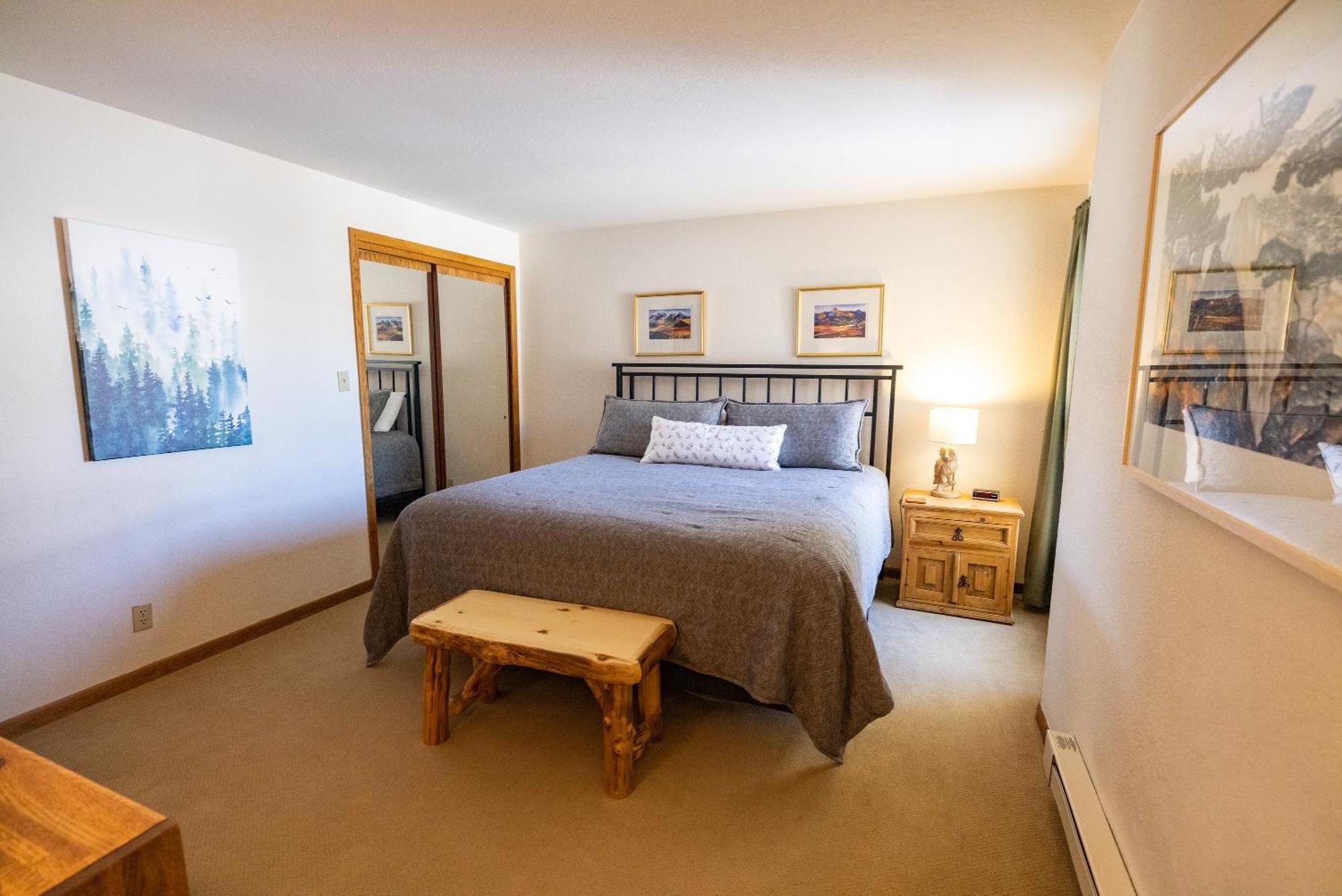 Apartment Rustic-contemporary 3br With Great Views