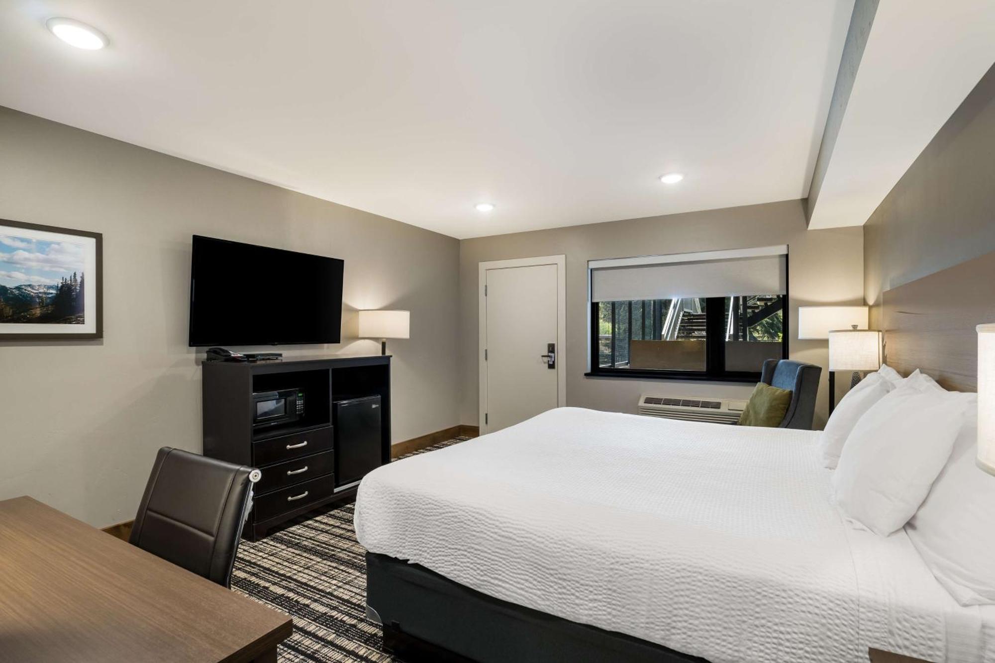 Western Antlers At Hotel 3*