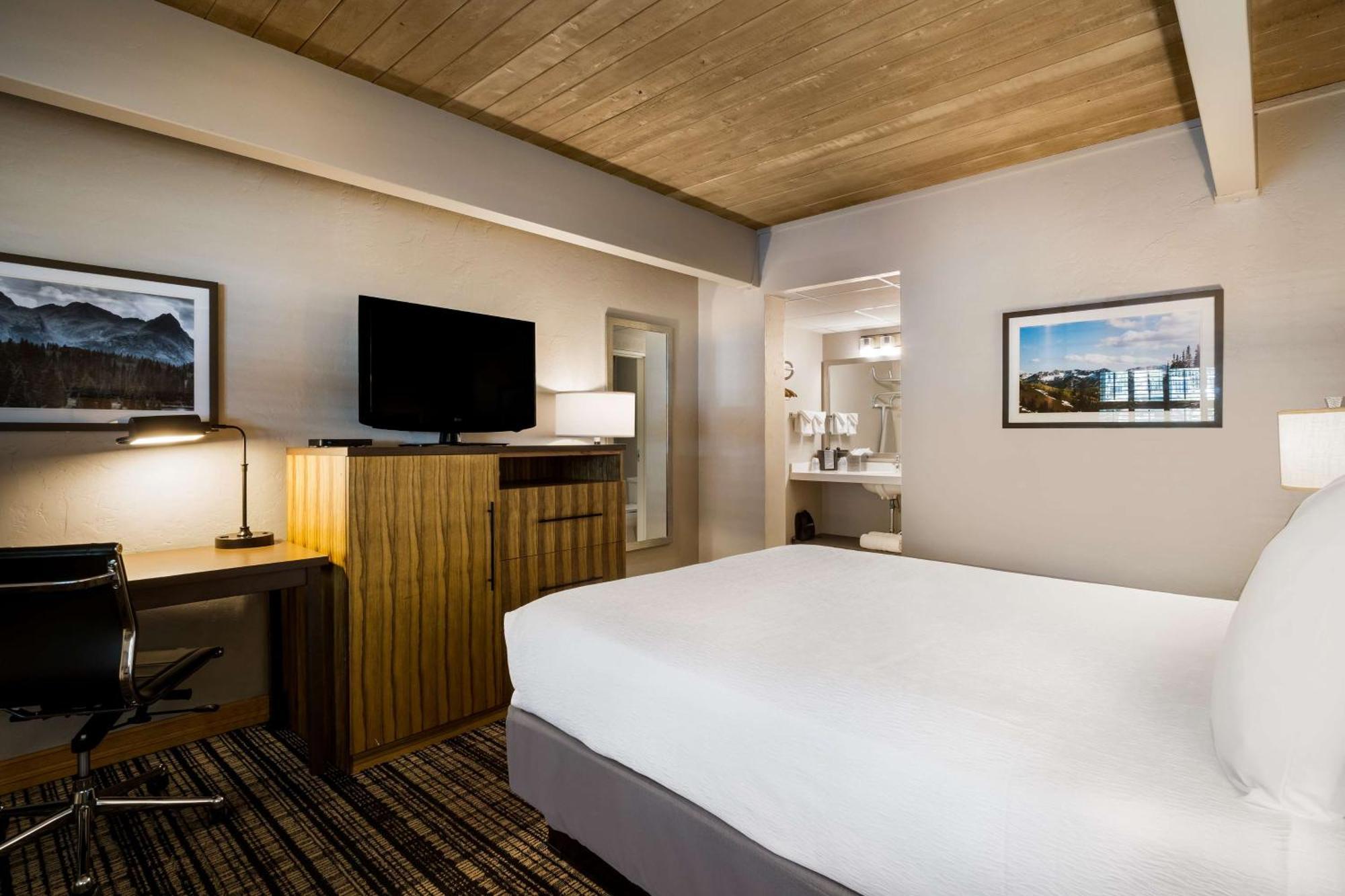 Hotel Western Antlers At 3*