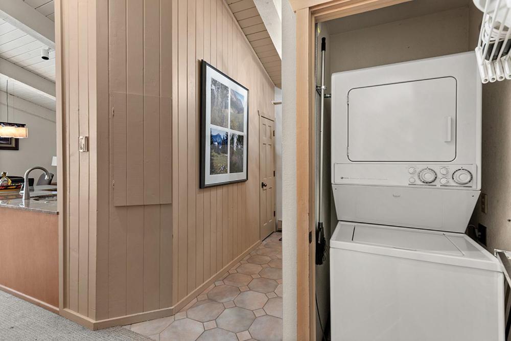 Enclave 308, Snowmass Ski-in/ski-out W/shared Pool/hot Tub Holiday home Snowmass Village