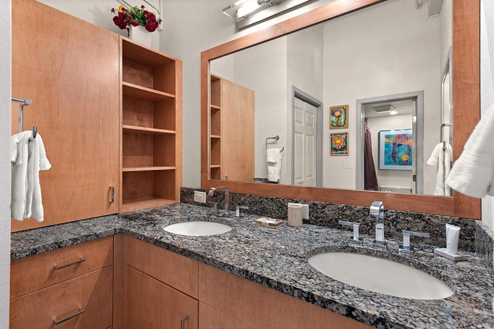 Enclave 308, Snowmass Ski-in/ski-out W/shared Pool/hot Tub *