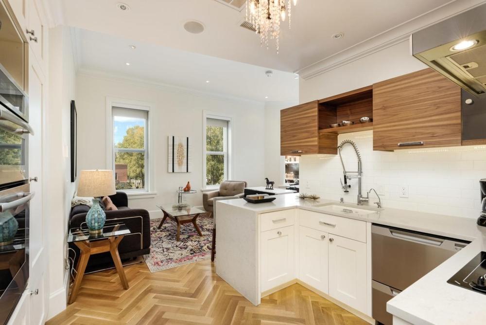 Aparthotel Independence Square 203, Stunning W/ Great Views Of Downtown *