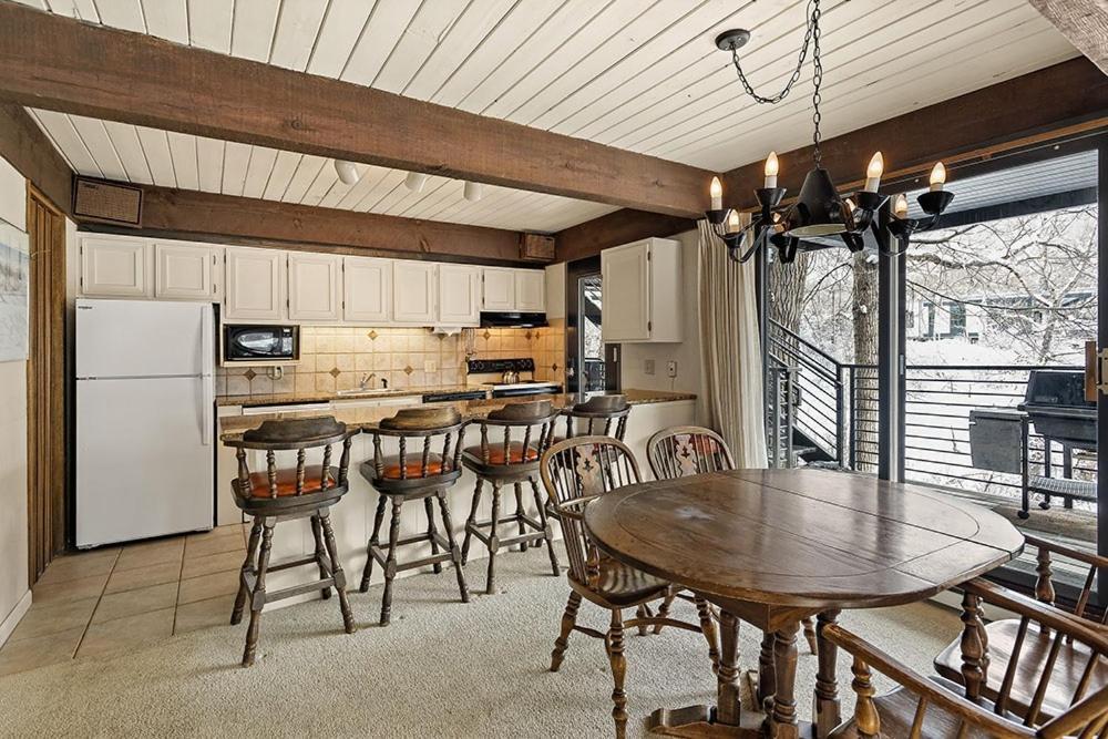 Chateau Roaring Fork Unit 29, Sunny, Corner With River Views