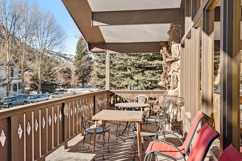 118 E. Bleeker St. Upper Level, In Duplex With Private Deck * Aspen