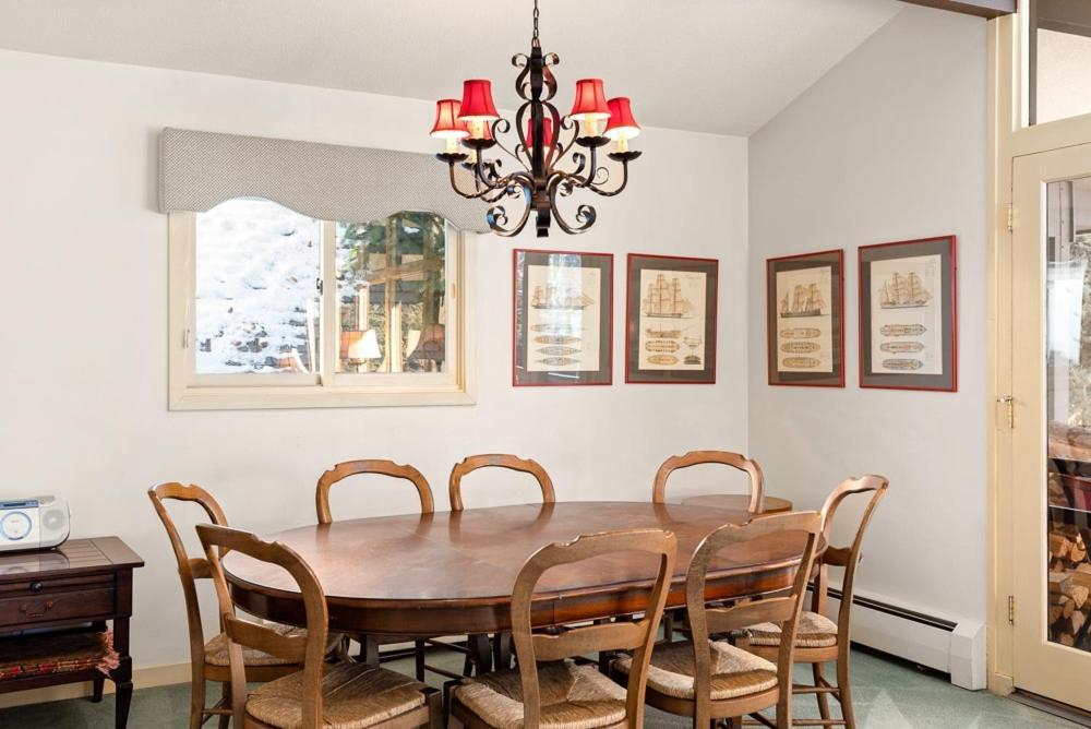 118 E. Bleeker St. Upper Level, In Duplex With Private Deck * Aspen