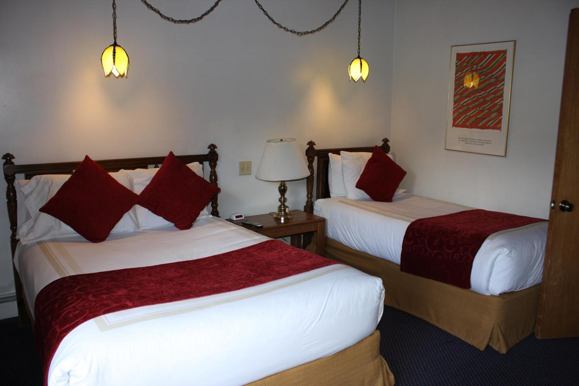 St Moritz And Lodge Aspen
