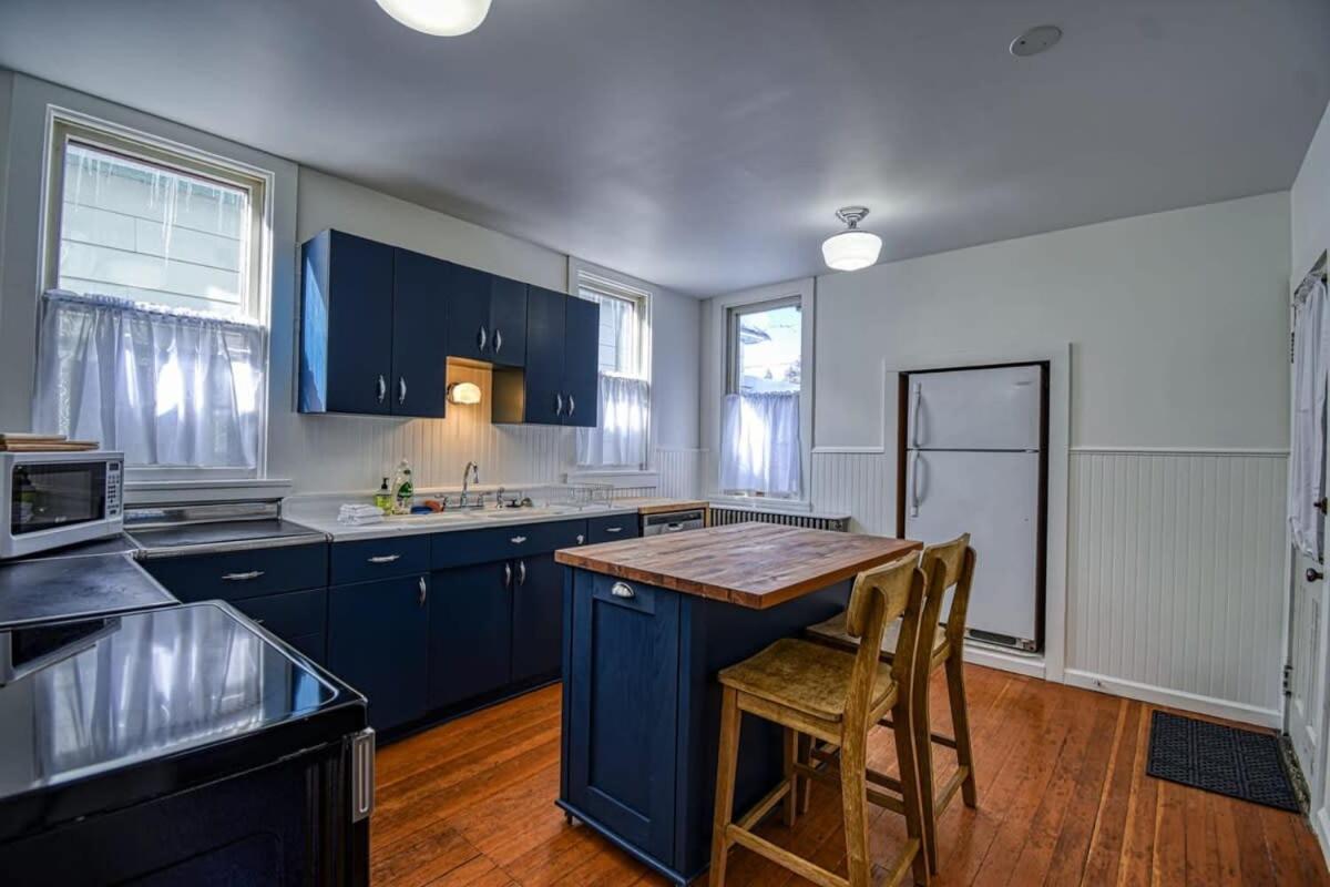 Alpine Retreat Beautiful Victorian 4bd * Leadville