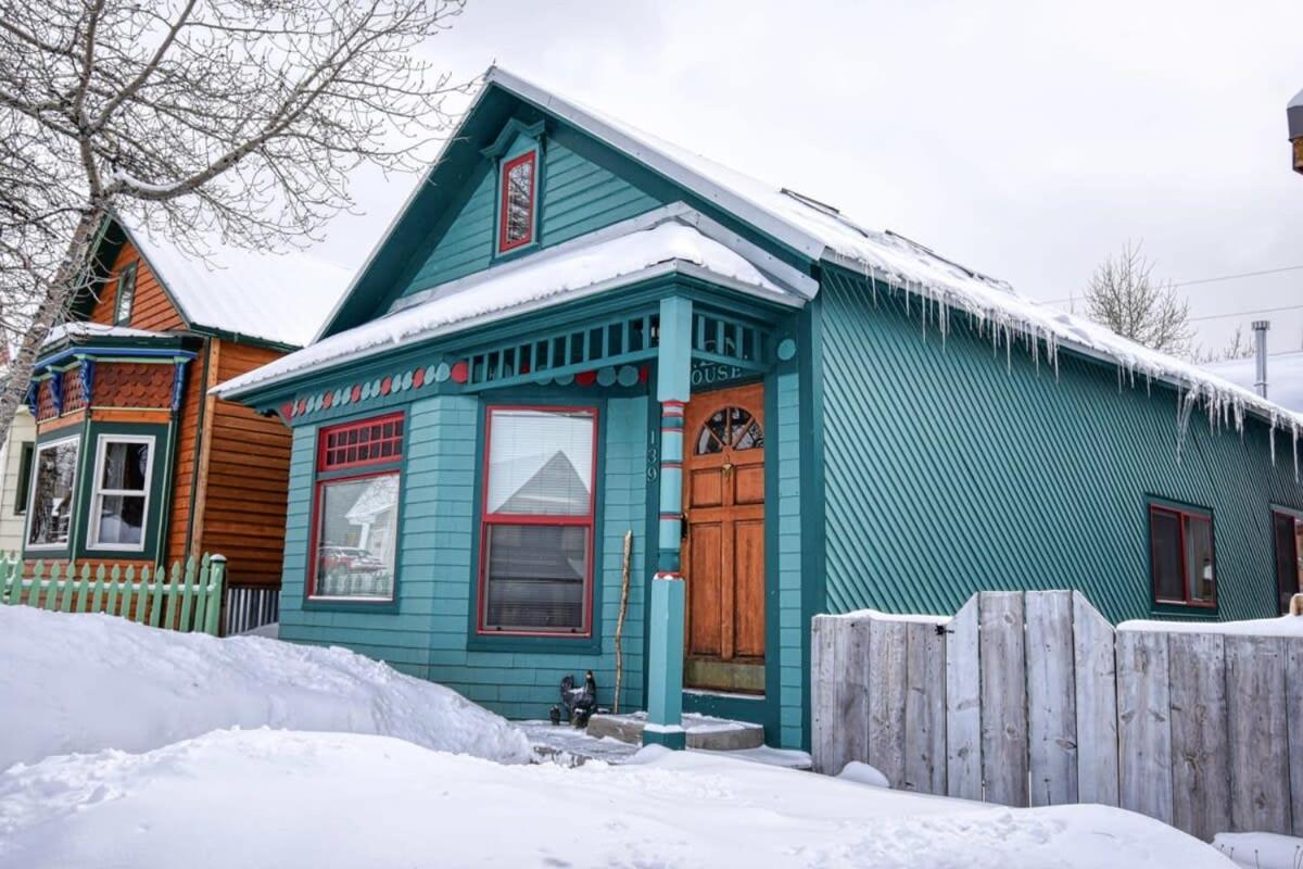 Hen House A Cozy Victorian Escape