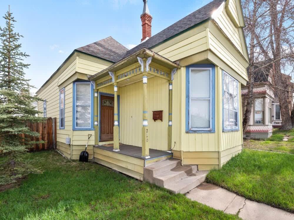 The Zinnia Victorian Charm With Mountain Views