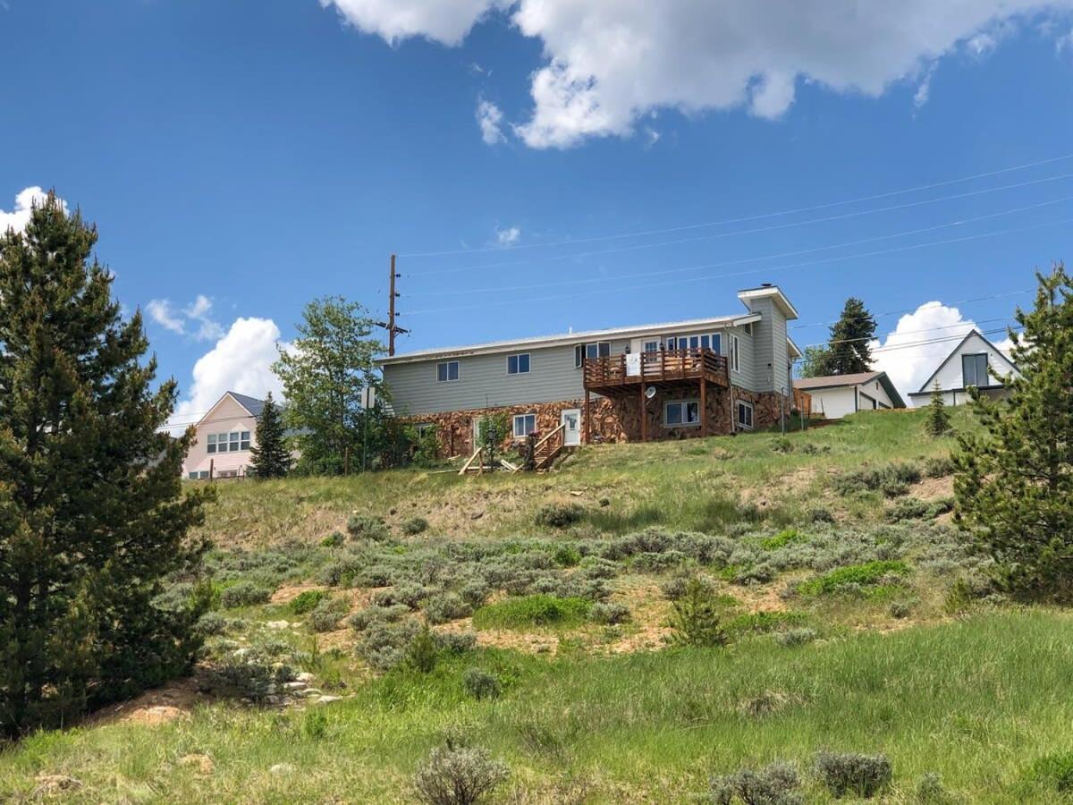 The Hilltop Haven W Hot Tub And The Views Holiday home