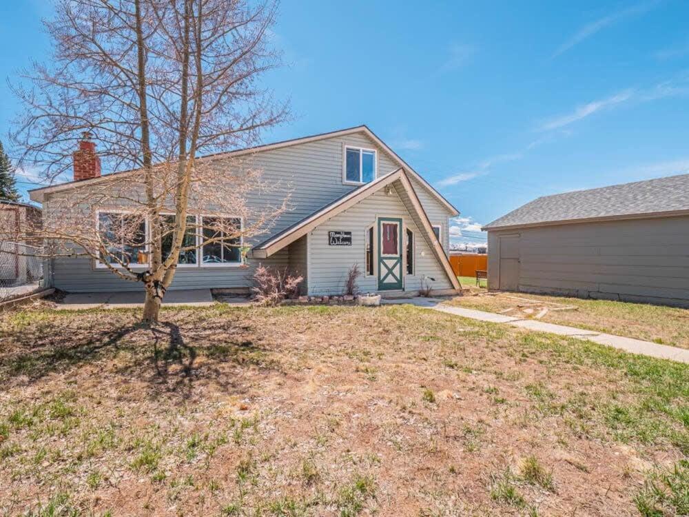 Mom's House - 1 Block From Downtown & Hot Tub * Leadville