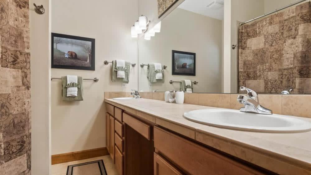 New Listing - Doc's Place - Beautiful Hot Tub Views * Leadville