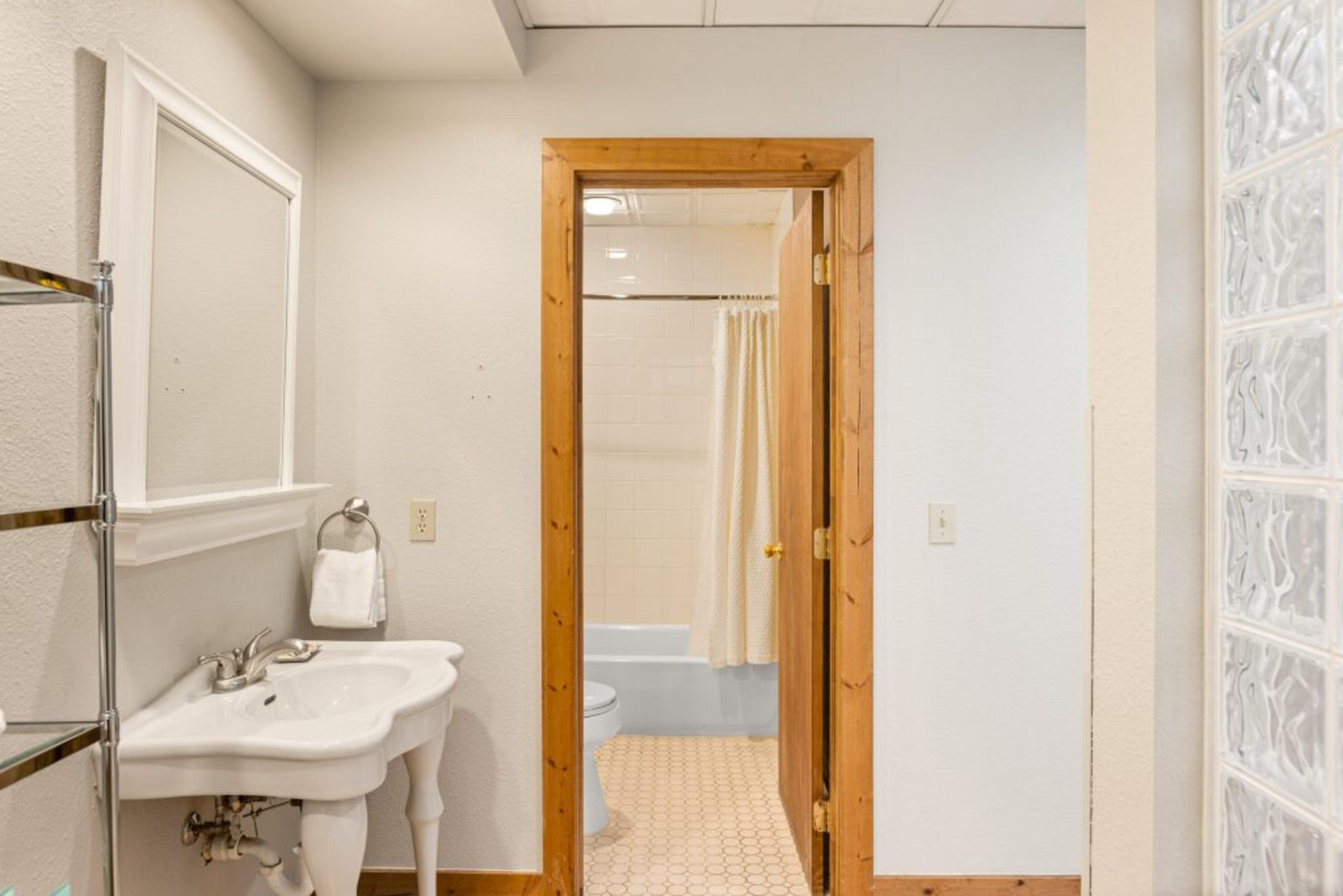 Maxwell Anderson Hotel