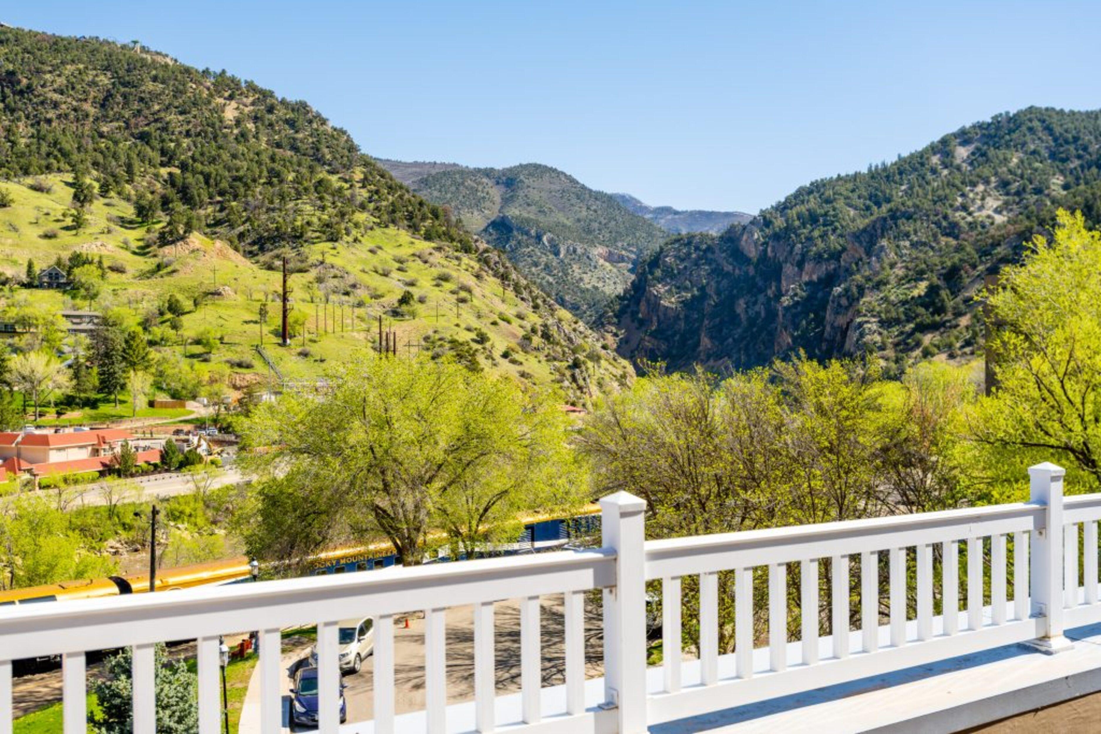 Maxwell Anderson 3* Glenwood Springs