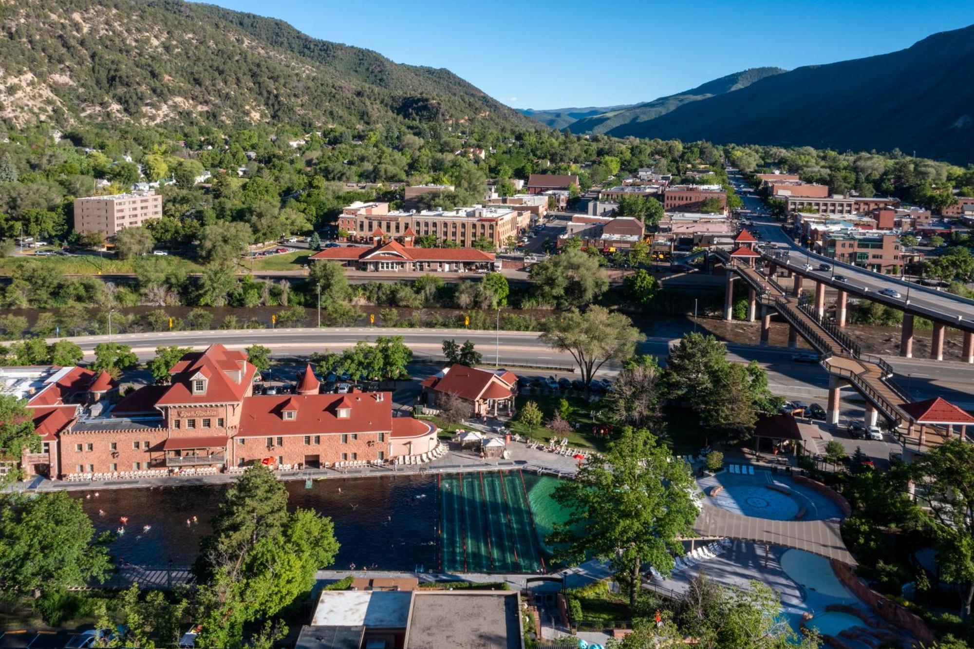 Maxwell Anderson 3* Glenwood Springs