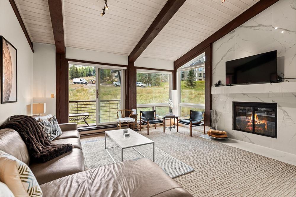 Enclave 309, Snowmass Ski-in/ski-out W/shared Pool/hot Tub/private Washer/dryer/gym/wifi Holiday home