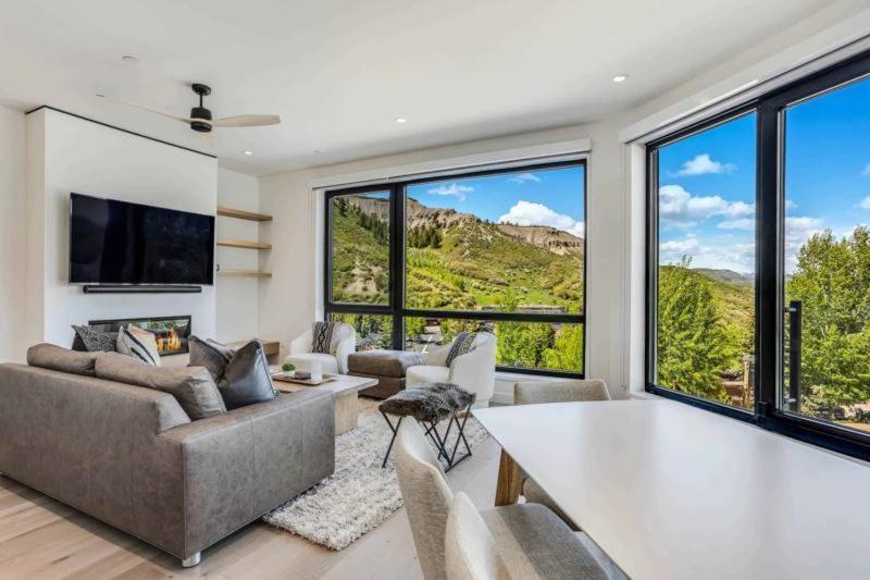 Electric Pass 206 By Snowmass Mountain Lodging Snowmass Village