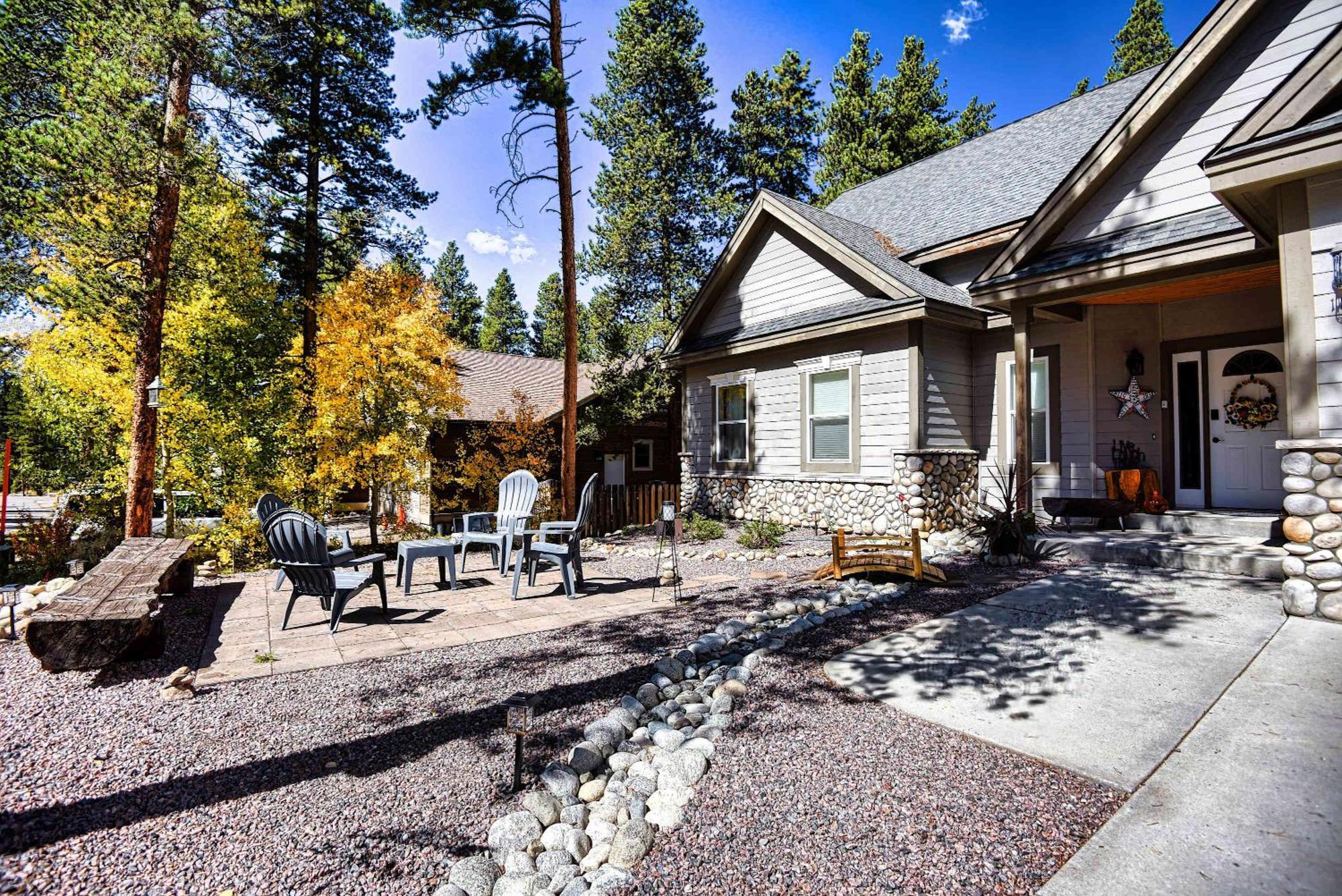 New Listing Peaceful 4bd In The Woods