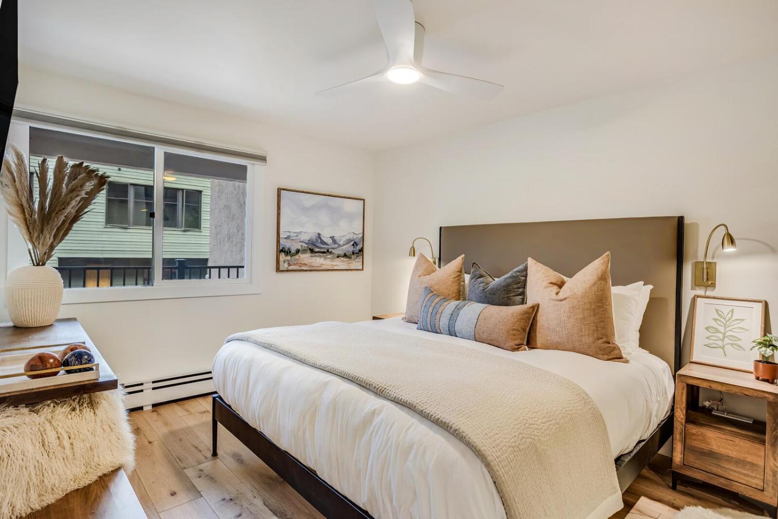 Modern 2 Bedroom In Core Walk Everywhere Apartment *