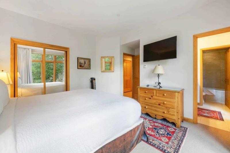 Highlands Westview 209 By East West Hospitality Beaver Creek
