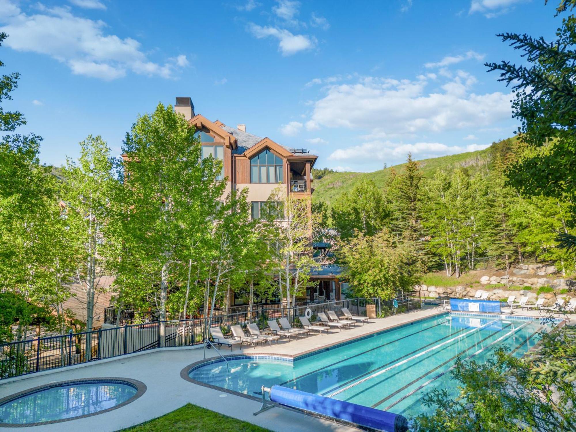 Highlands 402 By East West Hospitality Apartment *