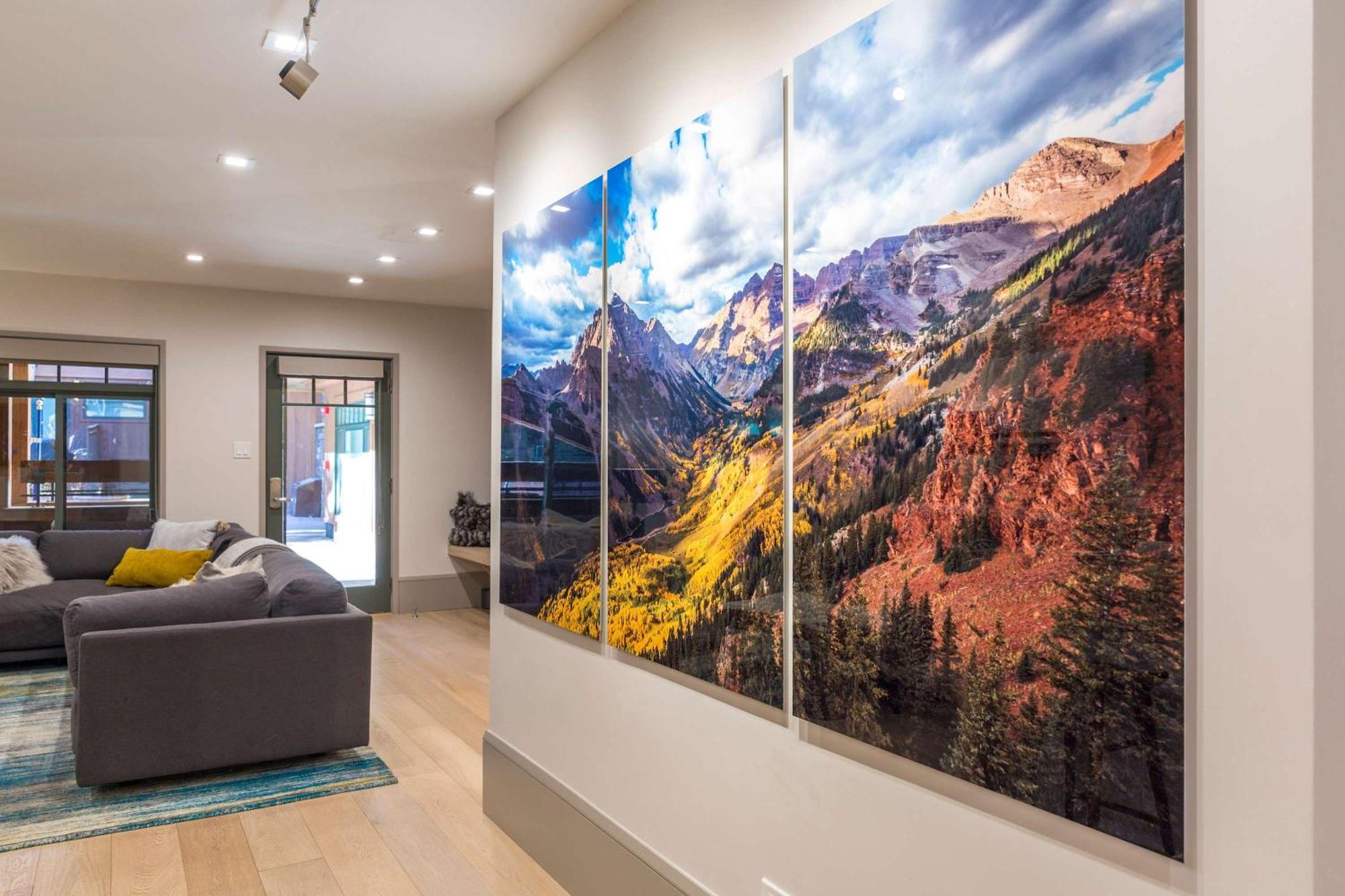 New 2 Bedroom 2 And A Half Bath - Luxurious Mountain Modern! *