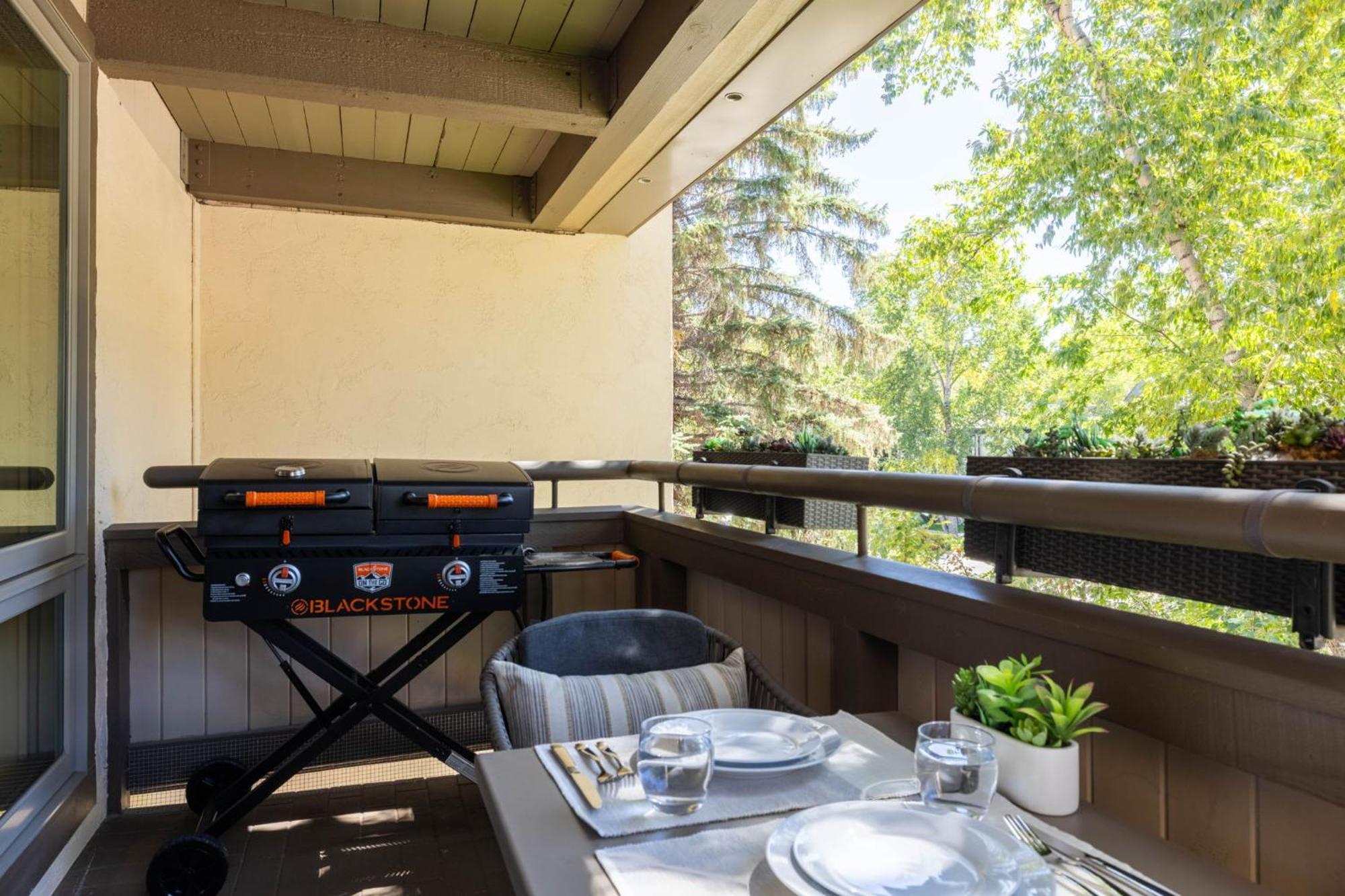 Luxurious 2 Bedroom 2 Ba - Core *