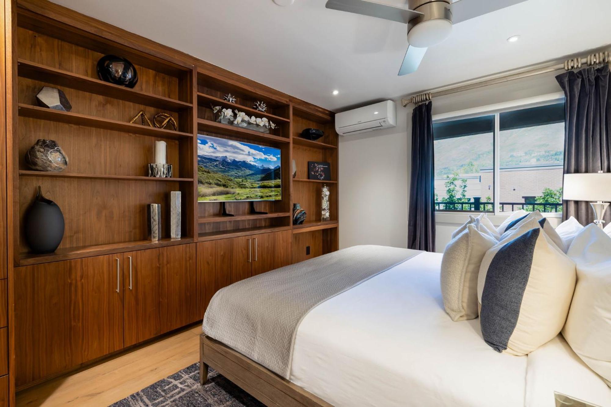 Luxurious 2 Bedroom 2 Ba - Core